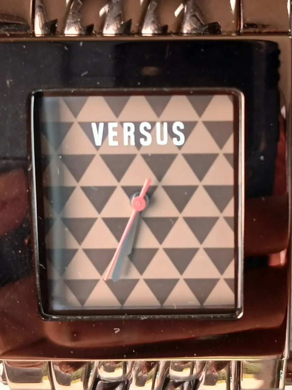 Versus Watch